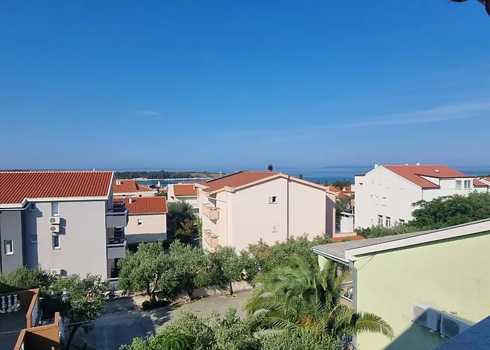 Apartment Iso