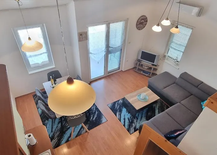 Apartment Iso