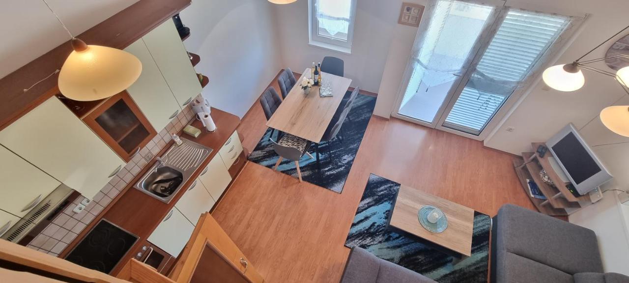 Apartment Iso *