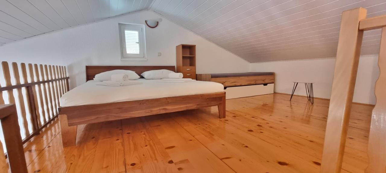 Iso Apartment