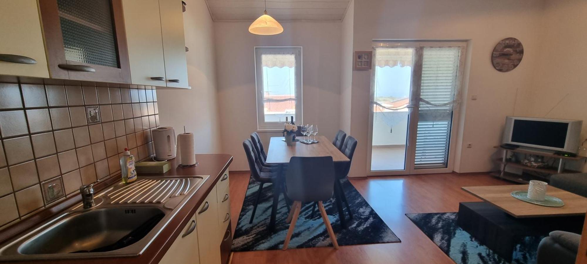 Apartment Iso *